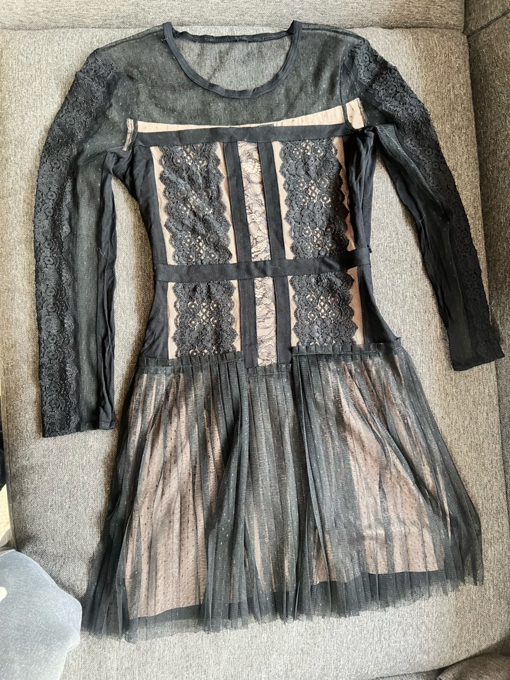 BCBGMaxAzria Black Sheer Lace Panel Long-Sleeve Dress